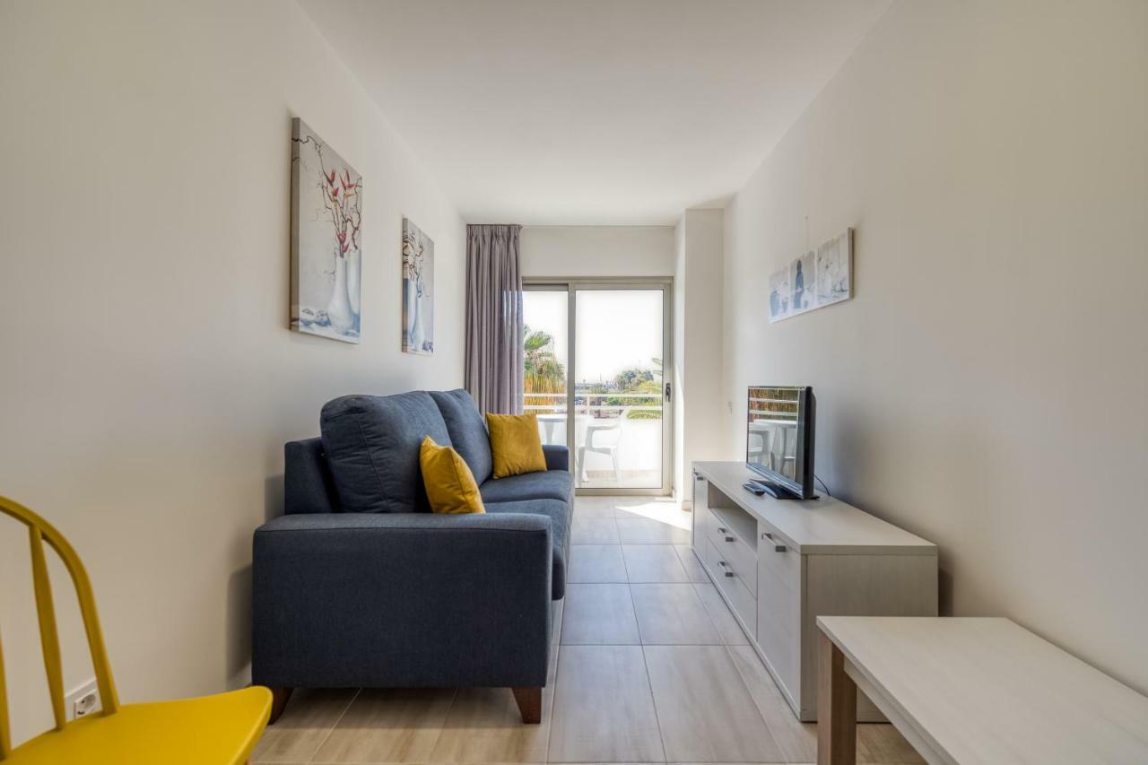 2 Min Walk To - Private Terrace - Some With Sea Views Apartment