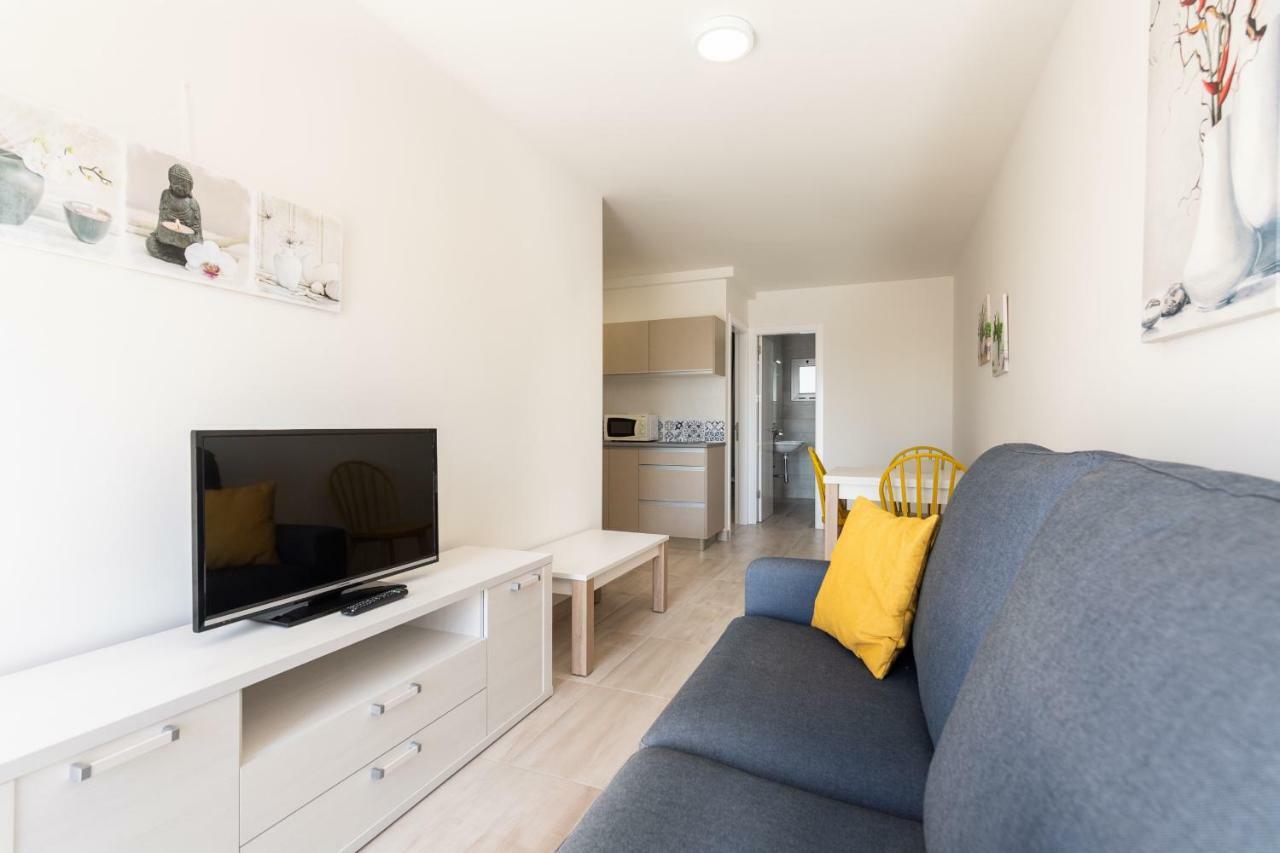 Appartement 2 Min Walk To - Private Terrace - Some With Sea Views *