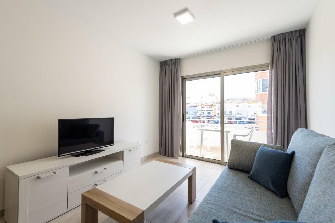 2 Min Walk To - Private Terrace - Some With Sea Views Appartement La Playa de Arguineguín